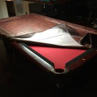 Pool table 8' in Excellent Conditions